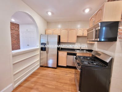 Roslindale 3 Bed apartment on Archdale Rd. Boston - $2,800