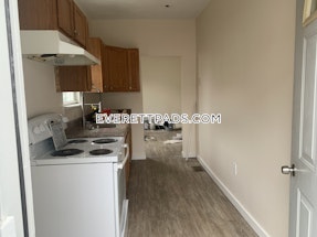 Everett Apartment for rent 4 Bedrooms 1.5 Baths - $3,800